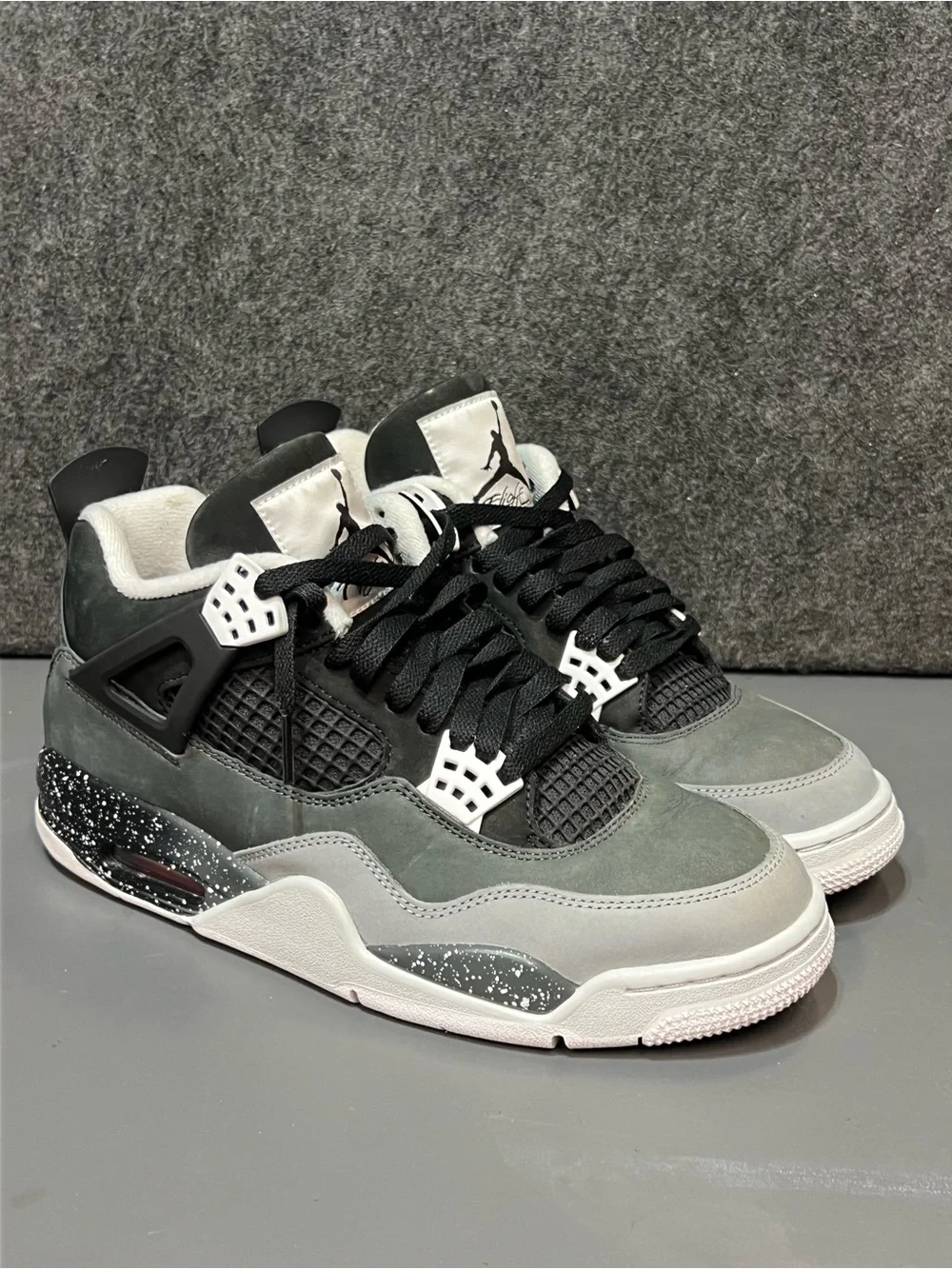 Nike Air Jordan 4 Retro 